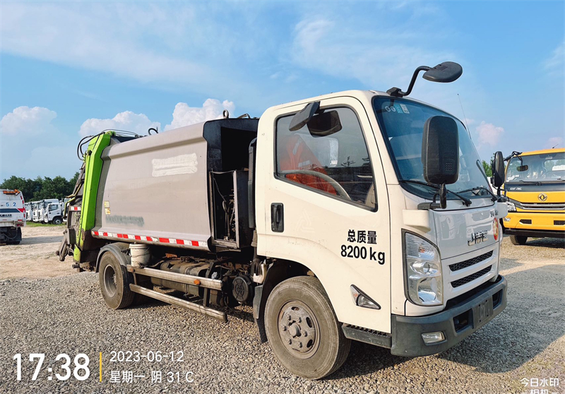 2019年國(guó)五中聯(lián)江鈴7方壓縮垃圾車出租